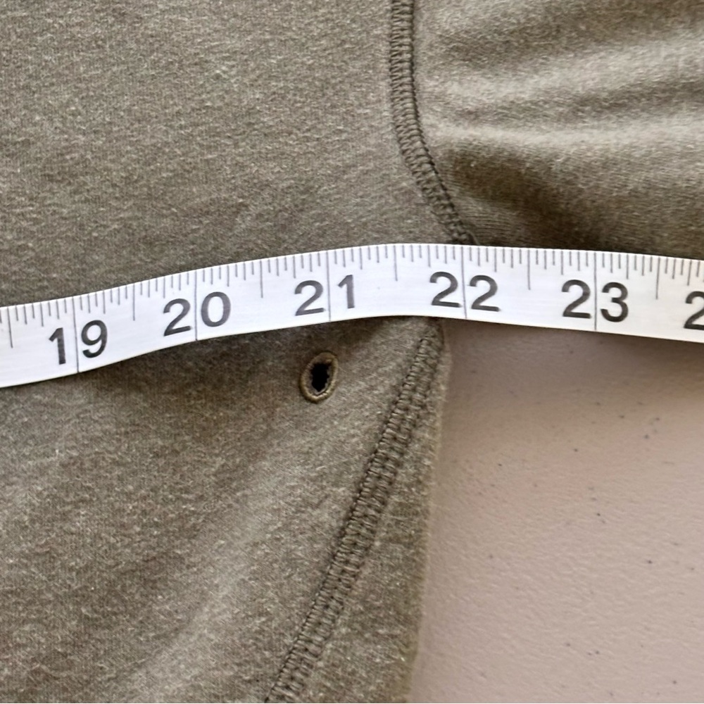 Lululemon Hold your Om Hoodie zip front Jacket heathered Fatigue green Sz 4 - Picture 9 of 10